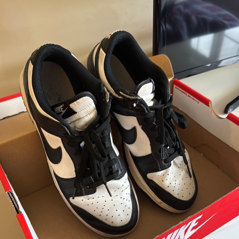 Nike Black and White Sneakers with Low-Top Design
